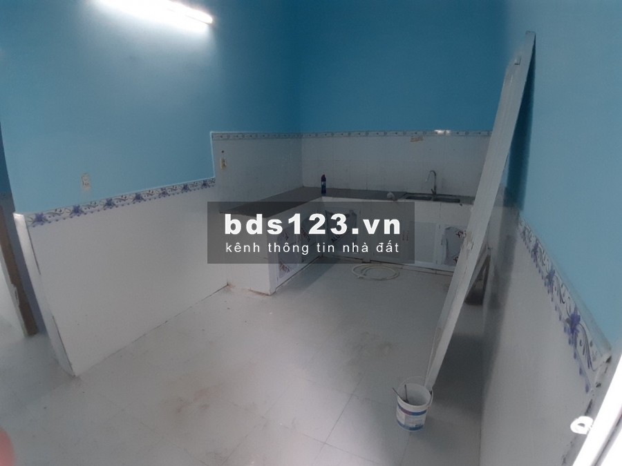 Về quê sinh sống bán gấp căn nhà cấp 4 108m2(6x18) giá rẻ công nhân