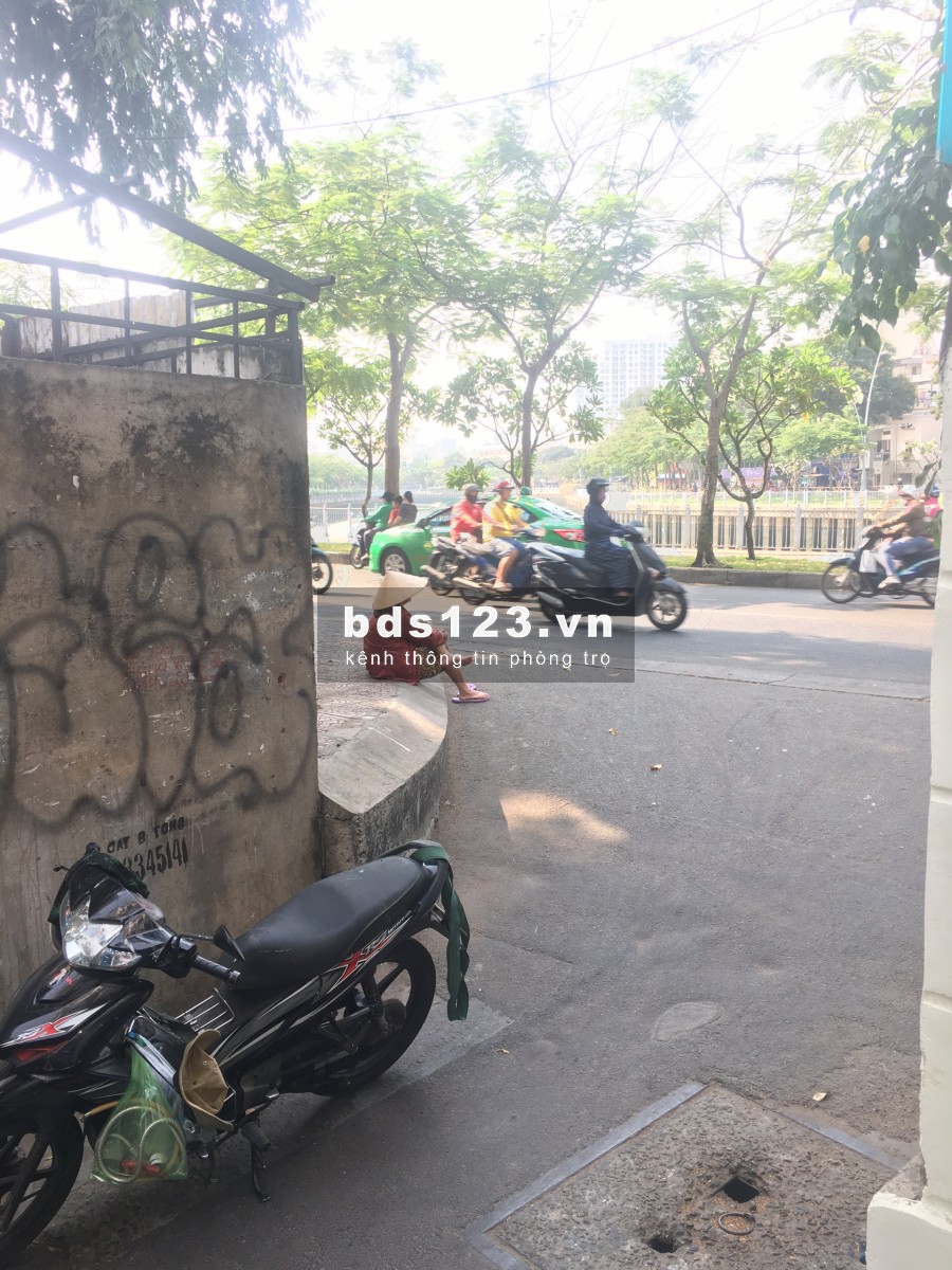 CHÍNH CHỦ Cho thuê phòng mặt tiền Trường Sa rất đẹp
