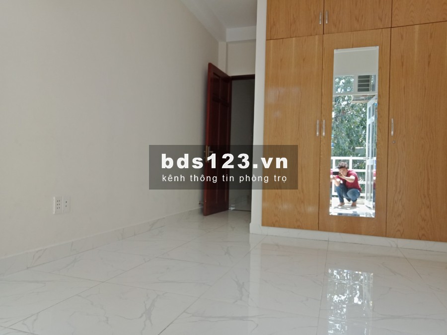 CHÍNH CHỦ Cho thuê phòng mặt tiền Trường Sa rất đẹp