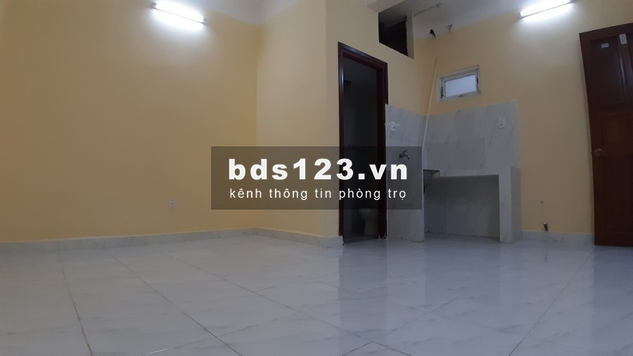Phòng máy lạnh Q.7, giờ giấc tự do, vào ở ngay.