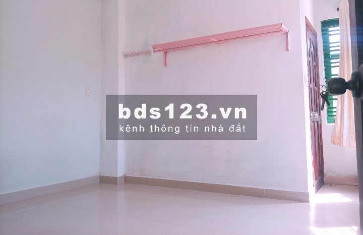Phòng đẹp ban công ngay Phan Xích Long và Hoa Phượng, Phú Nhuận