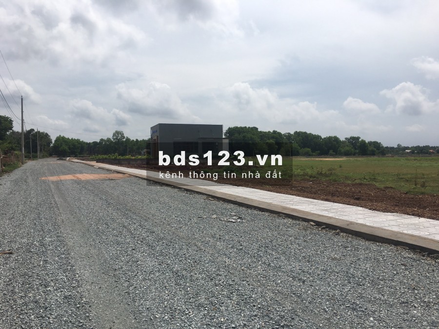 Cân bán gấp lô đất ven biển Hồ Tràm Vũng Tàu, giá chỉ 1 tỷ 028 triệu, sổ hồng, XDTD, LH: 0902651012