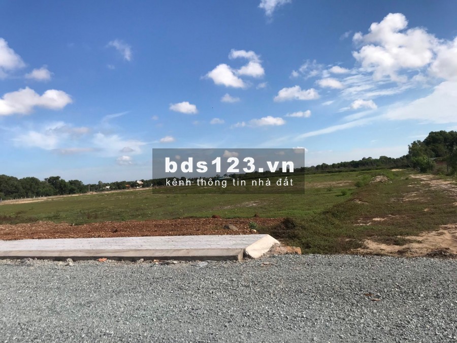 Cân bán gấp lô đất ven biển Hồ Tràm Vũng Tàu, giá chỉ 1 tỷ 028 triệu, sổ hồng, XDTD, LH: 0902651012