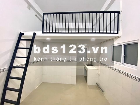 Phòng trọ 20m2 có gác 3tr3 ngay mặt tiền Cộng Hòa, mới xây xong