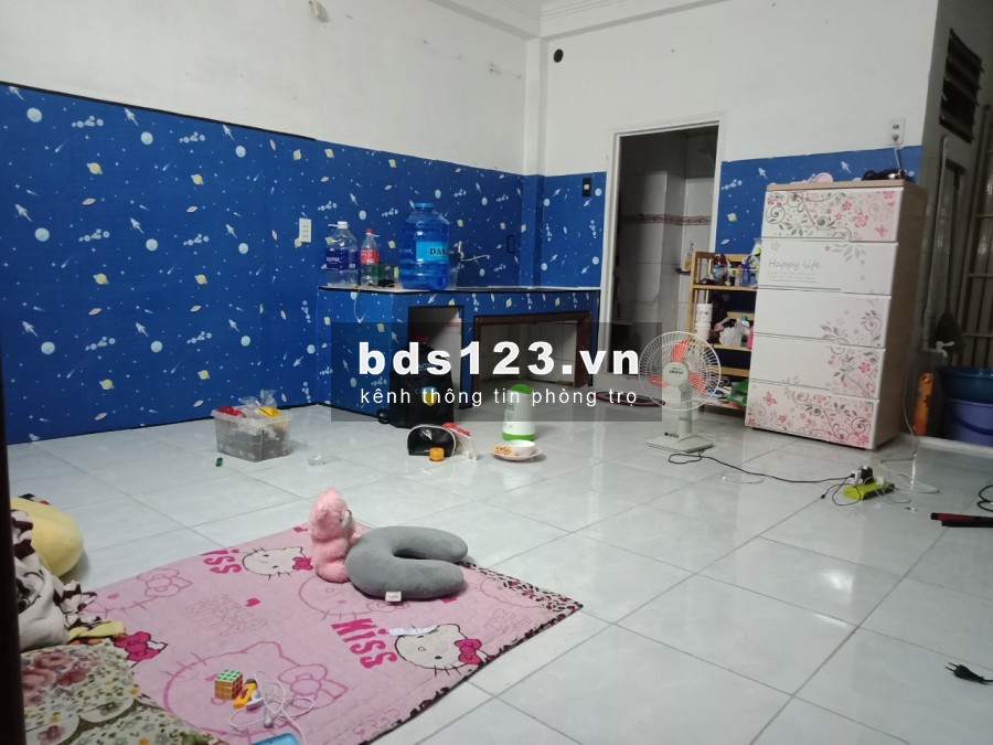 PHÒNG BAN CÔNG MÁY LẠNH SẠCH SẼ MÁT MẺ GẦN 45 BÙI ĐÌNH TÚY