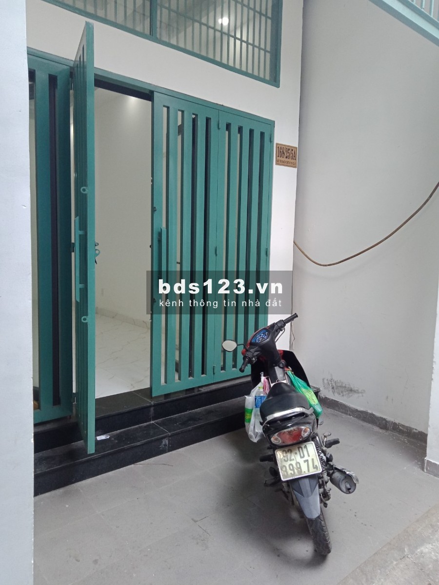 PHÒNG máy lạnh sạch sẽ giờ tự do GẦN ĐƯỜNG BÌNH THỚI