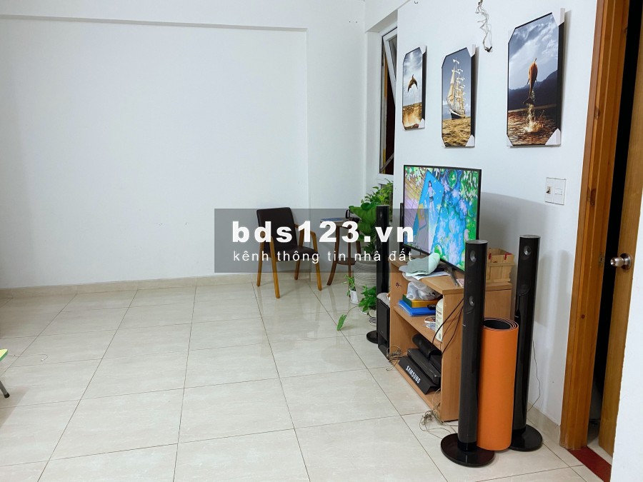 Cần 1 nam ở ghép căn hộ The CBD Premium home, Q.2.Chỉ 3 Triệu /tháng cho căn 3 PN, 2WC-1PK. Liên hệ: 0904.977.425