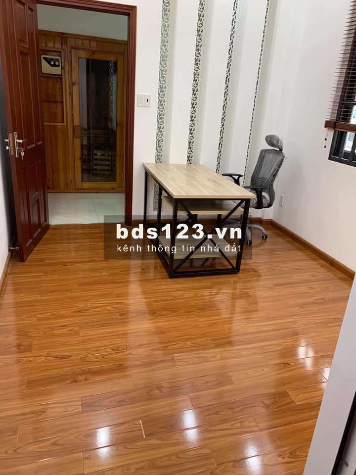 Bán nhà giáp chợ Bình Thành, BHHB, 2 lầu,3pn 1,9 tỷ