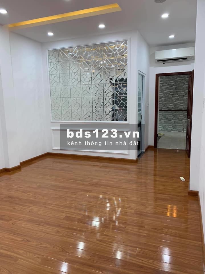 Bán nhà giáp chợ Bình Thành, BHHB, 2 lầu,3pn 1,9 tỷ