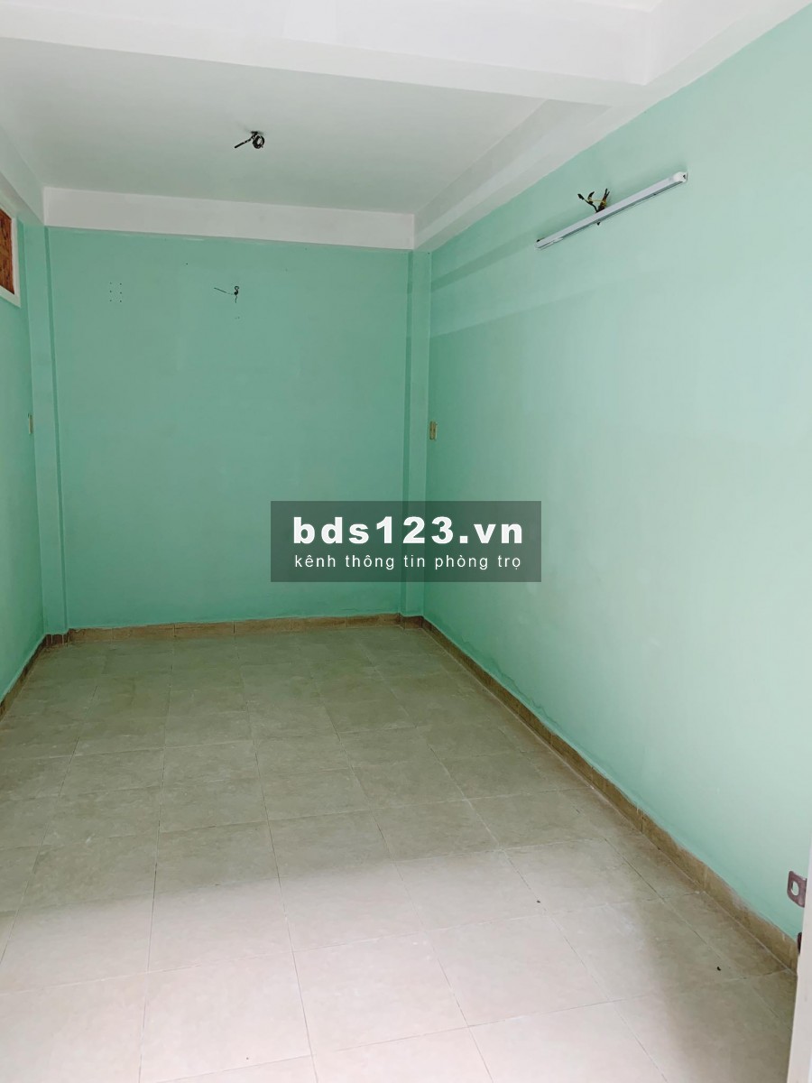 Cho thuê phòng trọ Phạm Văn Chí Q6 33m2 3tr7