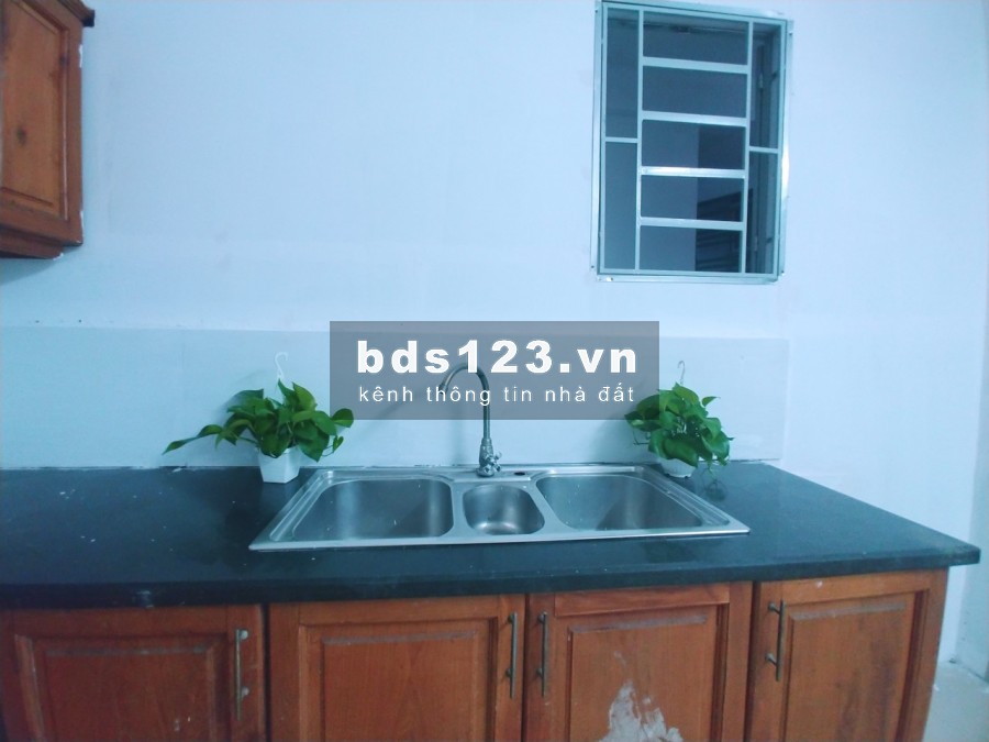 PHÒNG BAN CÔNG SẠCH ĐẸP THOÁNG MÁT TIỆN NGHI GẦN CẦU CÔNG LÝ