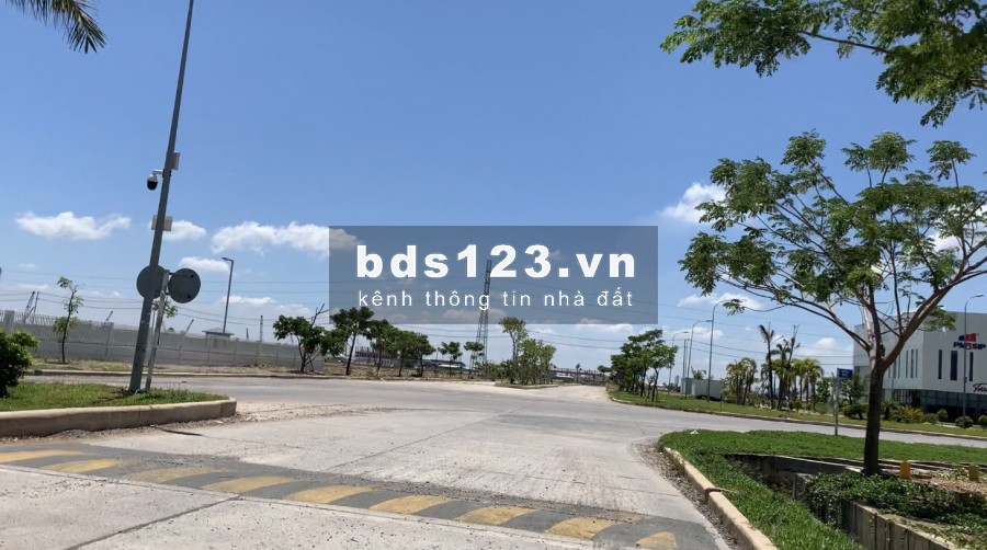 CHÍNH CHỦ CẦN BÁN LÔ ĐẤT MẶT TIỀN ĐƯỜNG TRƯỜNG CHINH, THỊ XÃ PHÚ MỸ, SỔ RIÊNG XÂY DỰNG TỰ DO