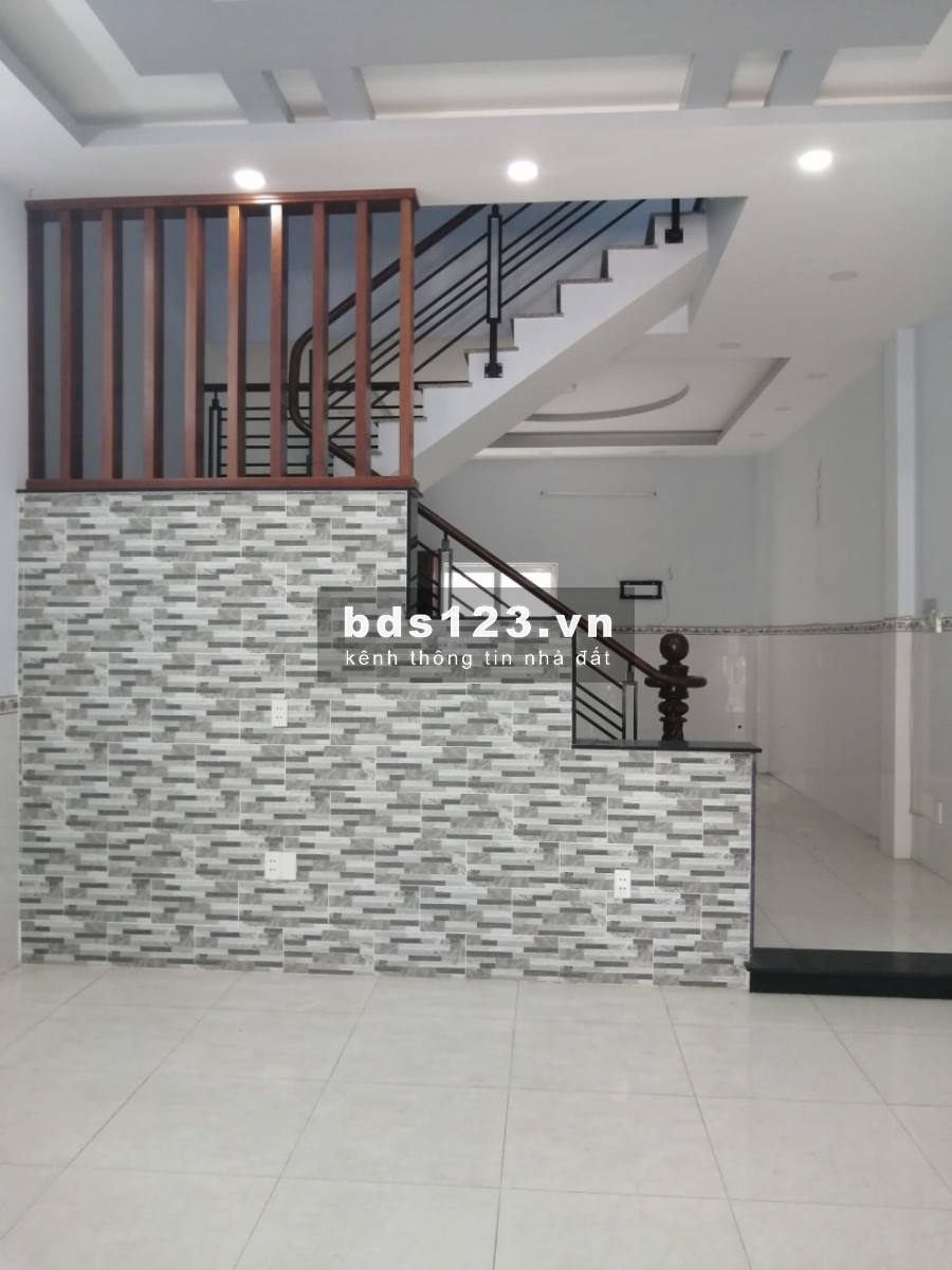 Bán nhà hẻm xe hơi Nguyễn Ảnh Thủ, 5x18m, vuông vức 3 tầng giá 4.45 tỷ