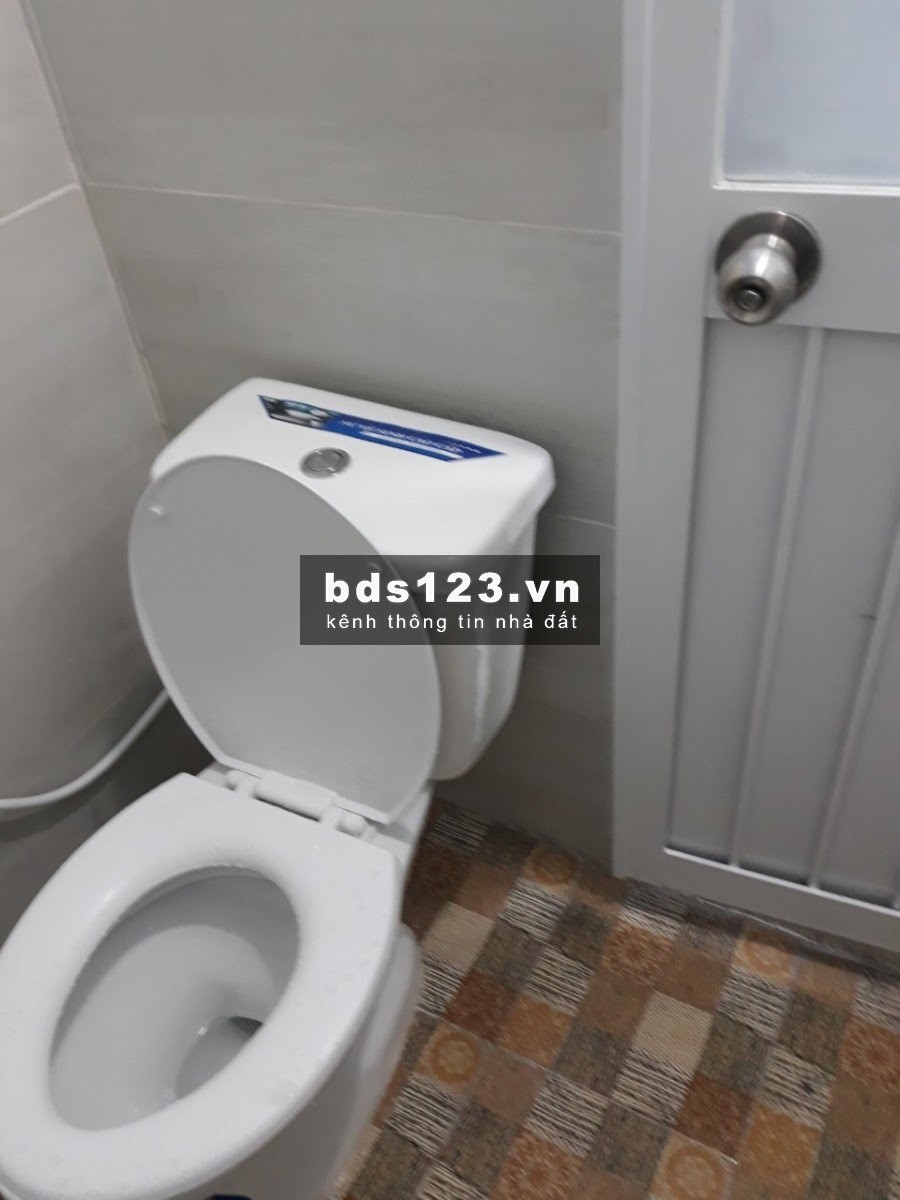 Cho thuê nhà nguyên căn mới, gần chùa Hoằng Pháp, 60m2, giá 3.5 triệu/tháng
