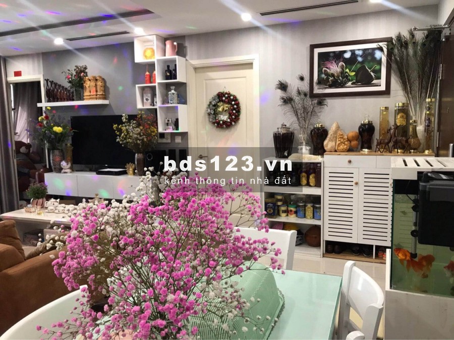 Bán gấp căn 2 ngủ full nội thất hướng Đông Nam Imperia Nguyễn Huy Tưởng 0985800205
