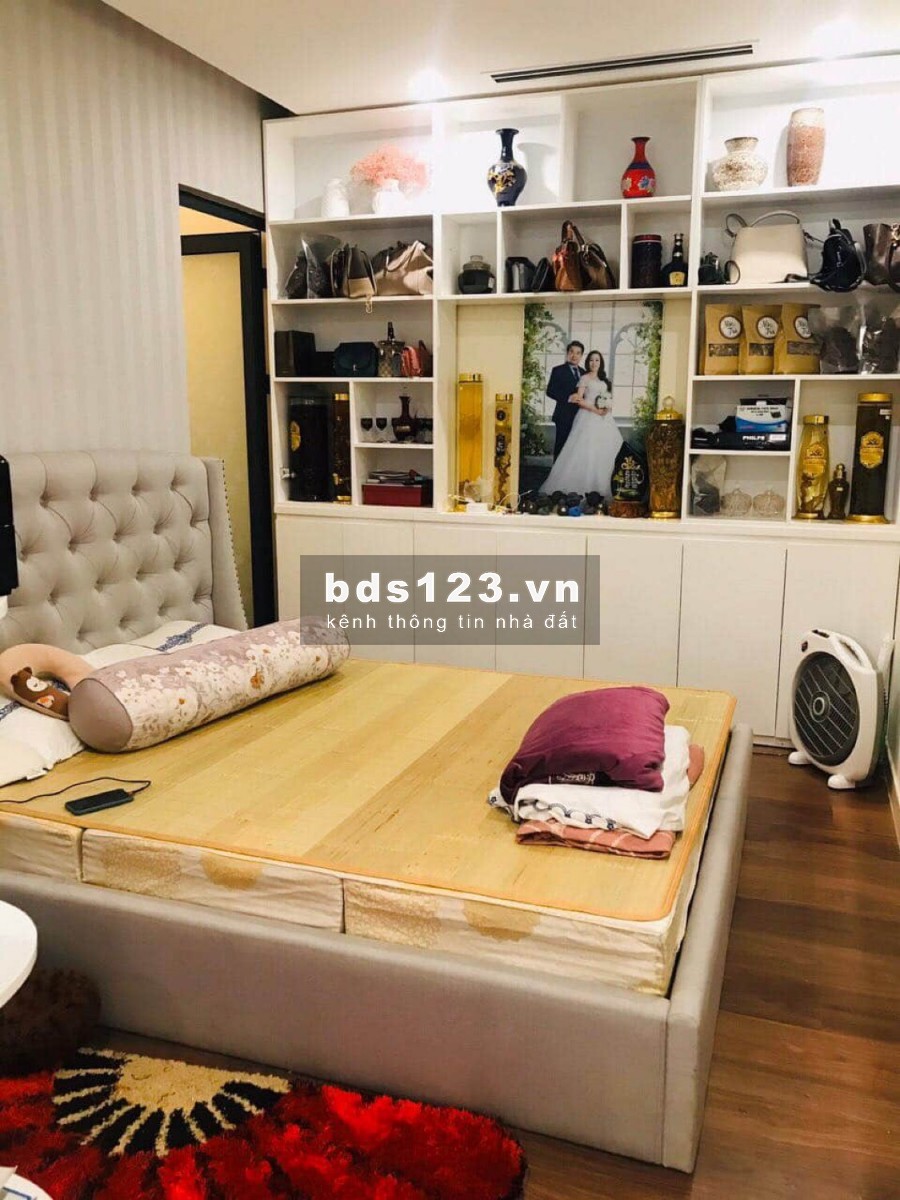 Bán gấp căn 2 ngủ full nội thất hướng Đông Nam Imperia Nguyễn Huy Tưởng 0985800205