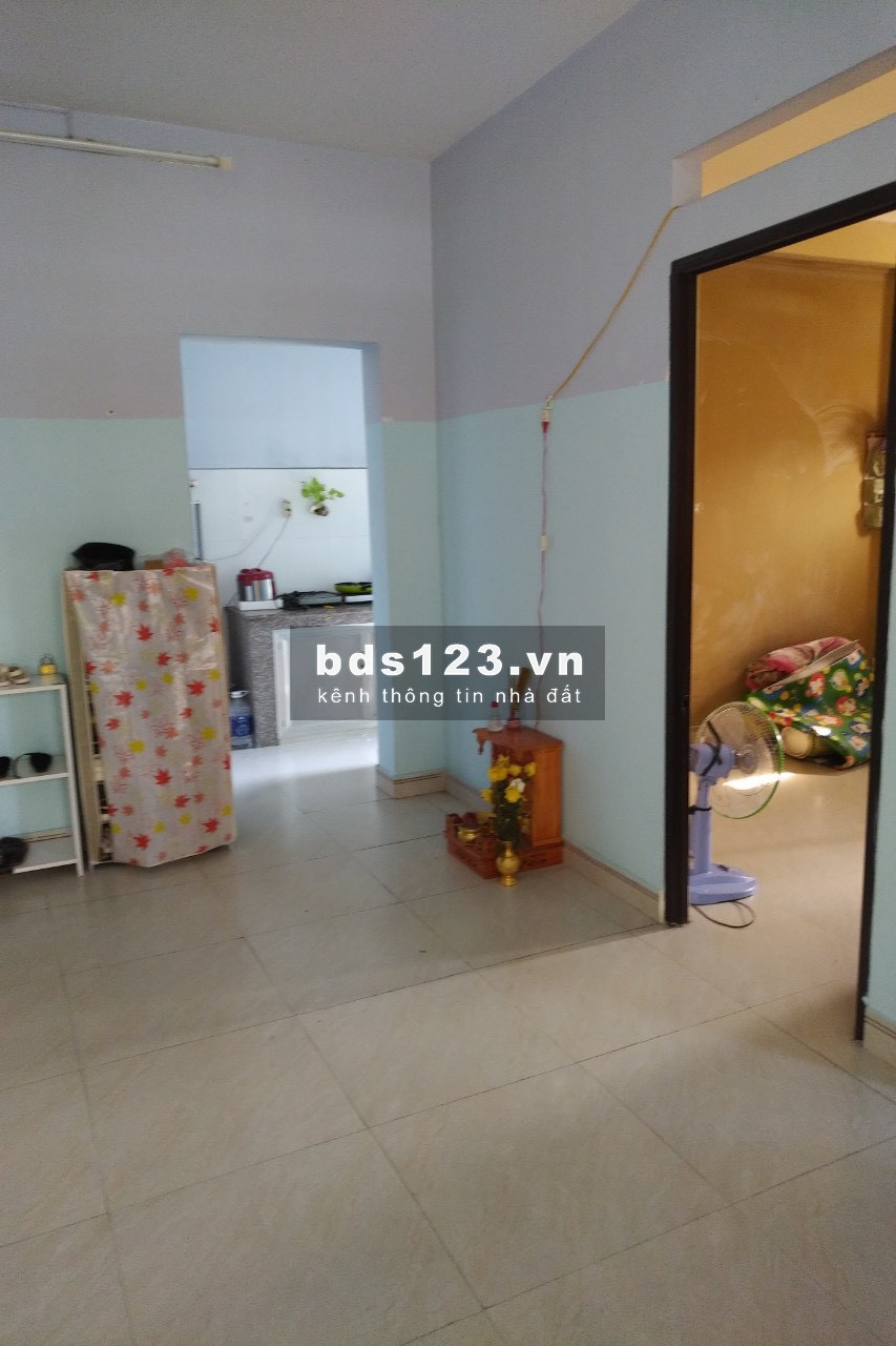 Chính chủ bán chung cư Sơn Kỳ lầu 1 căn góc đường cc2 giao DC9 Quận Tân Phú