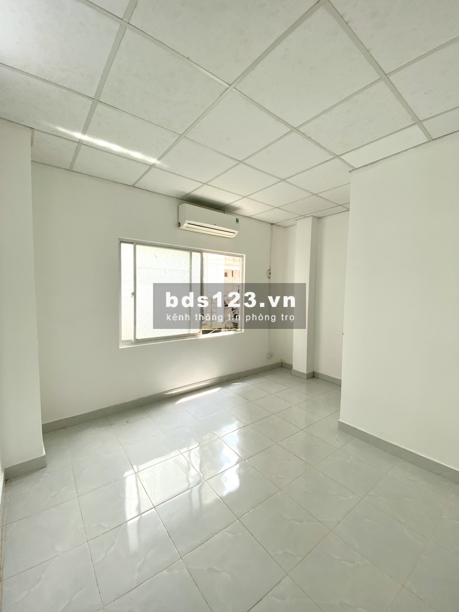 Phòng mới, thoáng mát, khu an ninh. Gần Phan Xích Long