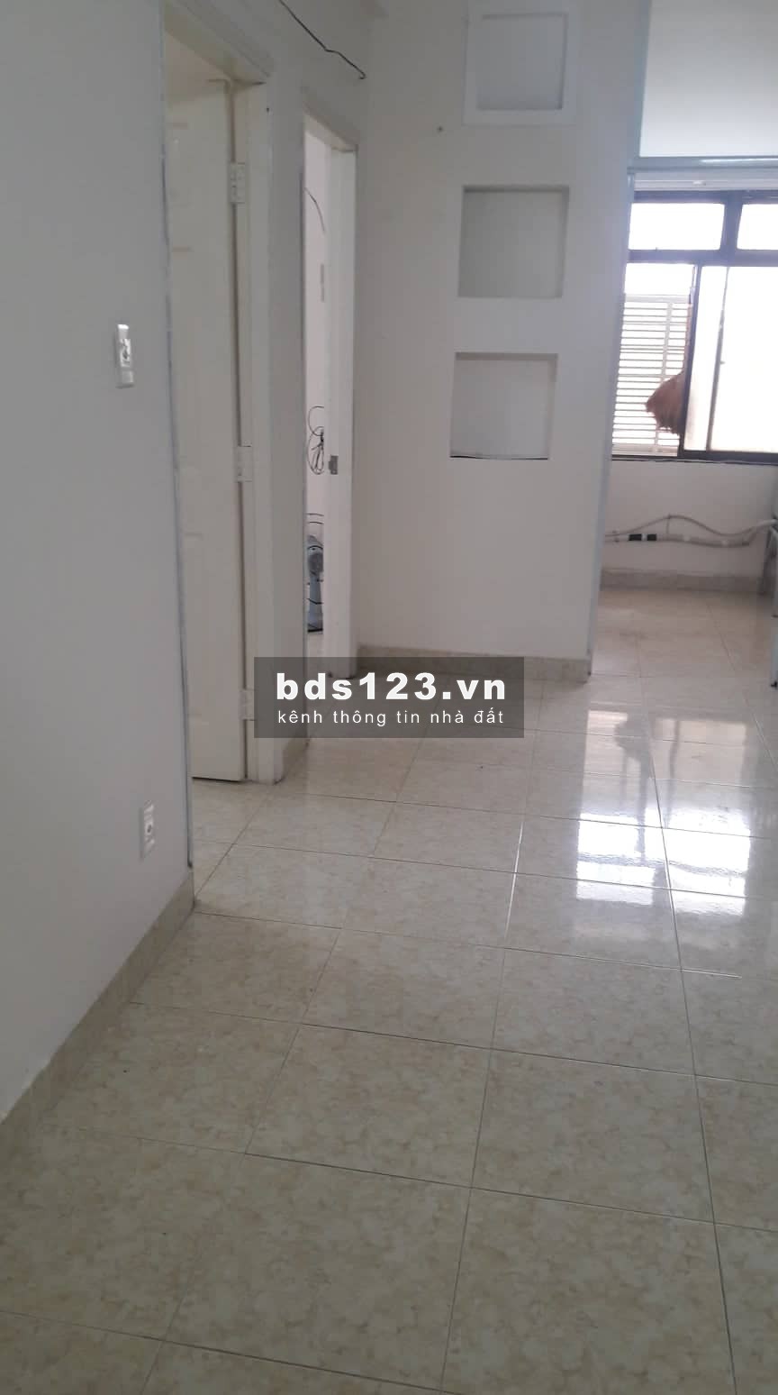 Đường Nguyễn Văn Cừ,Đủ nội thất Phòng riêng hoặc ở ghép 1.2tr/bạn