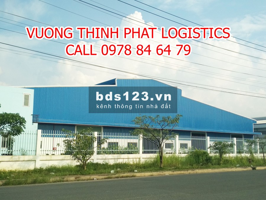 CHO THUÊ GẤP NHÀ XƯỞNG 2.100M2 ĐƯỜNG LỚN GẦN QUỐC LỘ 1A, BÀ ĐIỂM, HÓC MÔN, GIÁ CẠNH TRANH KHU VỰC