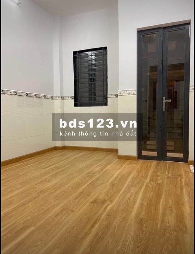 Nhà đẹp tiện kinh doanh Lý Thái Tổ, Quận 10, 4 tầng, 39m2, 4.6 tỷ, 0933444019