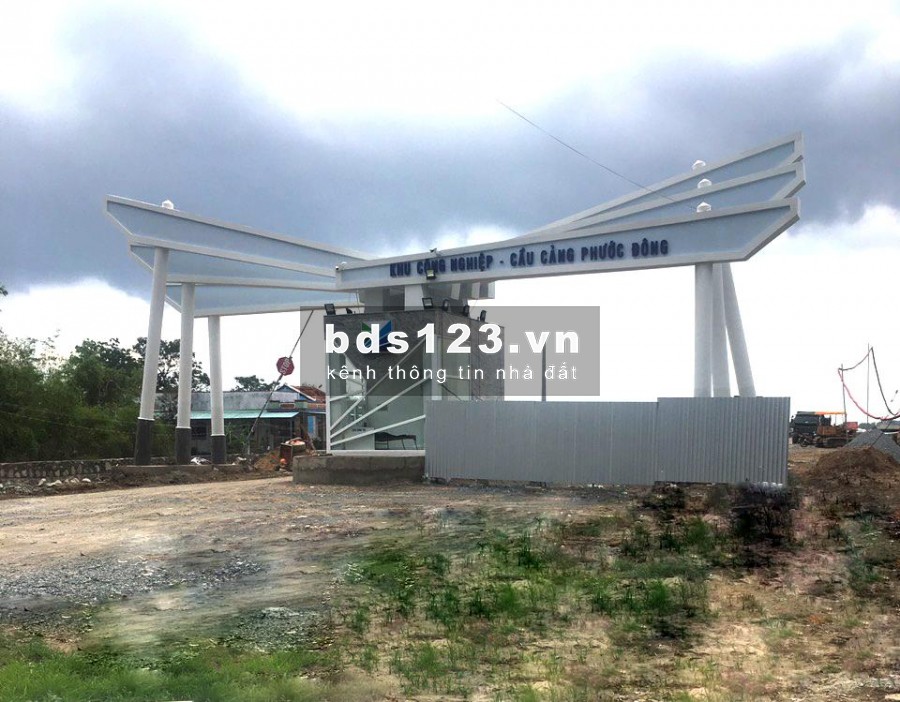 CẦN BÁN LÔ GÓC NGAY CẢNG PHƯỚC ĐÔNG 300m, giá 430 TRIỆU, lh 0933644449