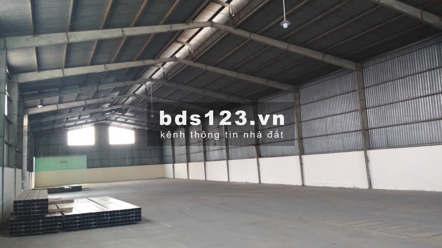 CHO THUÊ KHO XƯỞNG 2.500M2 MỚI XÂY PHẠM THỊ GIÂY, GIÁ TỐT NHẤT HÓC MÔN