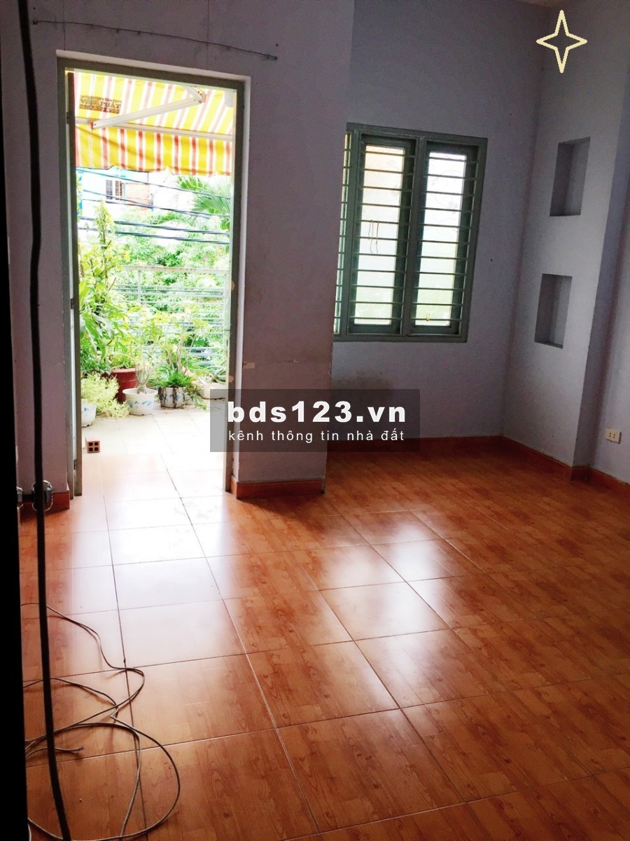 Nhà MT T4 trệt, 2L, ST, 4PN, 3WC giá 13tr