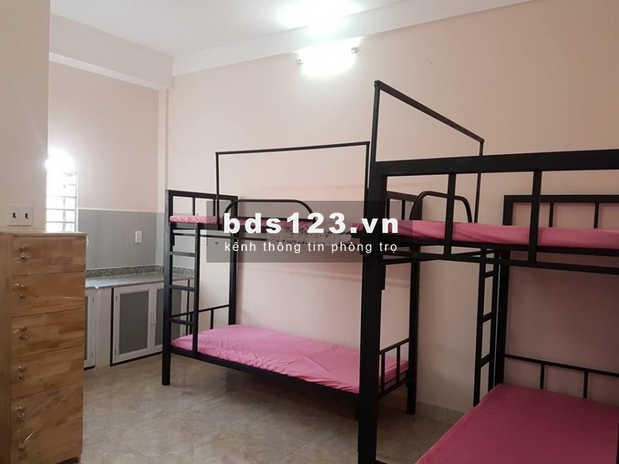 Ký túc xá cho sinh viên (đối diện ĐH Bách Khoa), full nội thất, giá trọn gói, giữ xe miễn phí, giờ giấc tự do, ko chung chủ