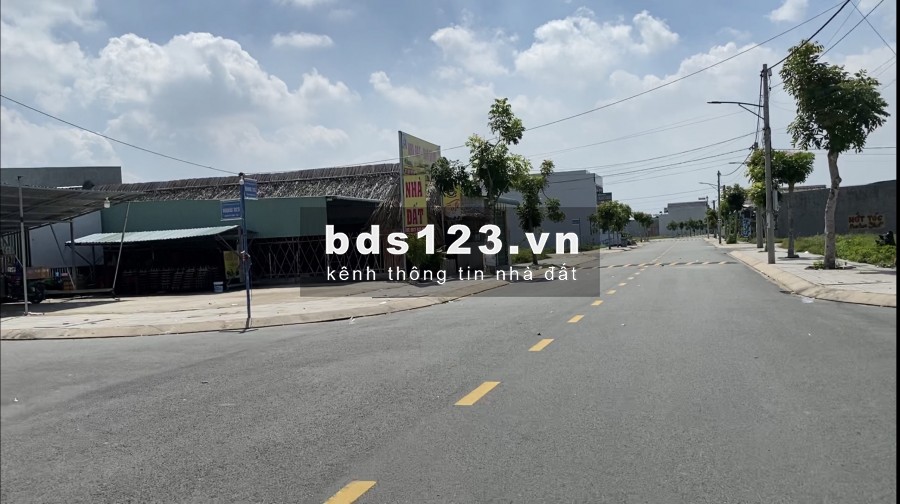 Chính chủ bán gấp lô góc ngay 7 kỳ quan 12tr/1m2 Cát Tường Phú Sinh
