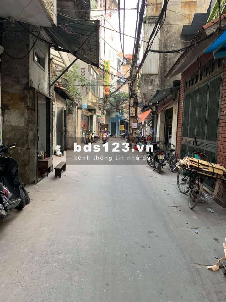 Nhỉnh 4 tỷ có ngay nhà đẹp, Đình Thôn, mặt ngõ ô tô đỗ cửa kinh doanh 60m2