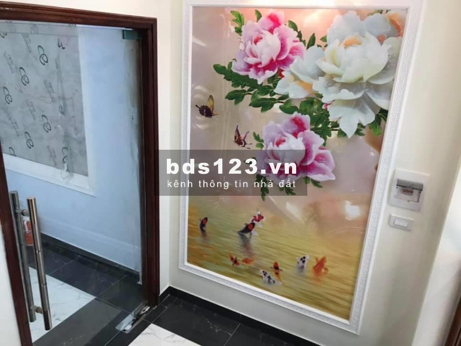 Bán gấp nhà 38m,5T gần chợ Đình Thôn, ô tô đỗ cửa, kinh doanh tốt. Chỉ 2,9 tỷ.