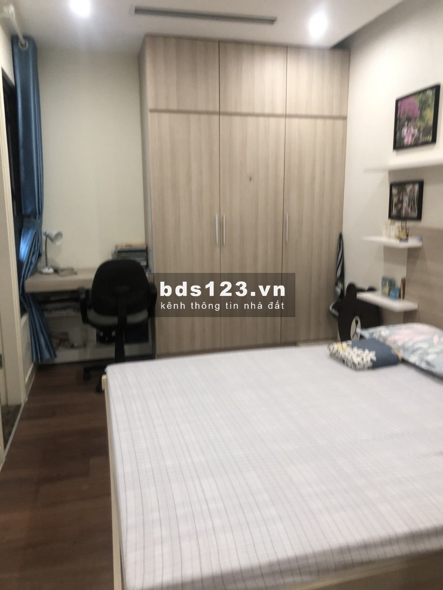 2.7 tỷ 2 phòng ngủ có nội thất ban công đông nam Imperia Garden 0985800205