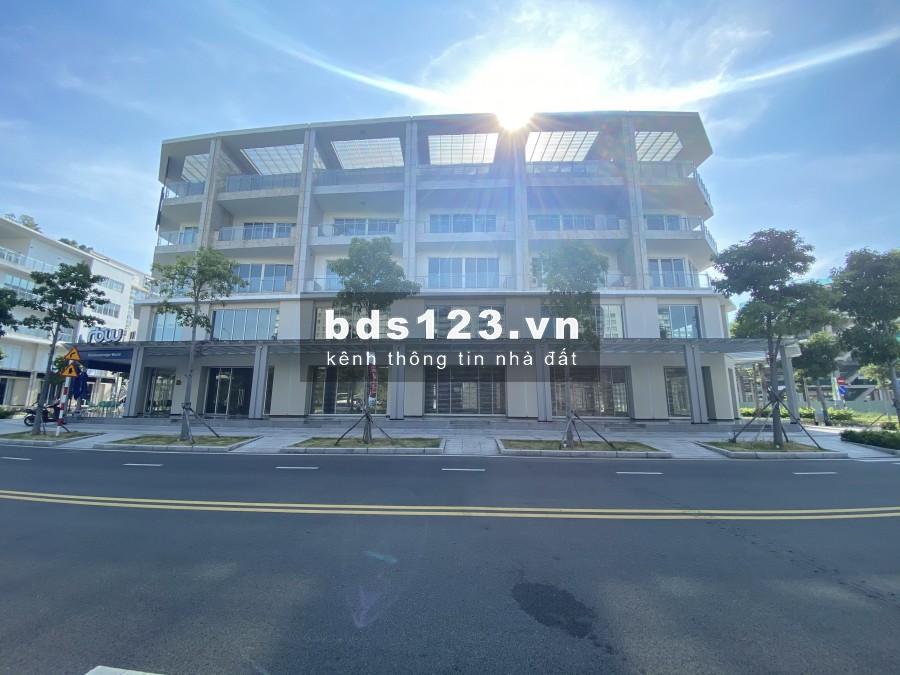 Cần bán căn hộ thương mại Saritown giá 57 tỷ