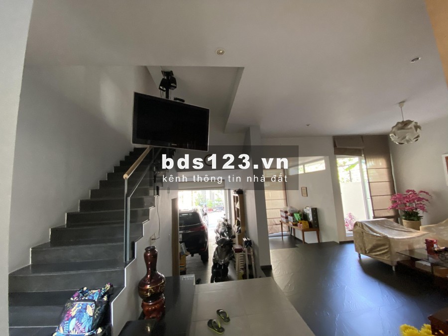 Cho thuê Biệt thự khu compound view sông trệt 3 lầu 7x20m Trần Não Bình An, Q2 MS:698