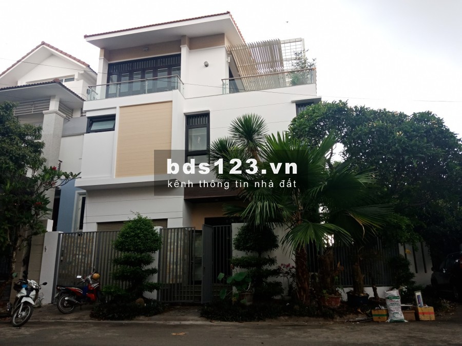 Cho thuê Biệt thự khu compound view sông trệt 3 lầu 7x20m Trần Não Bình An, Q2 MS:698
