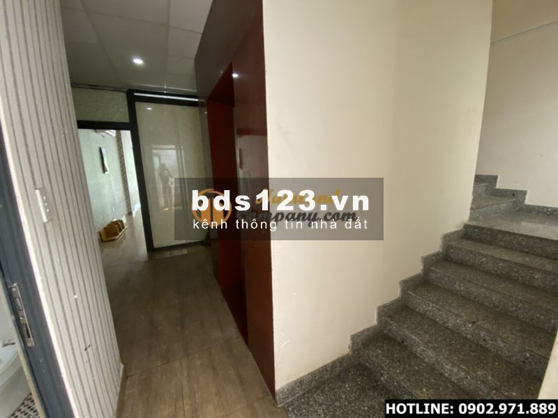 Nhà - Văn Phòng Trần Não 5x20m Hầm 4 Lầu Trống Suốt Thang Máy, Cầu Thang Cuối Nhà