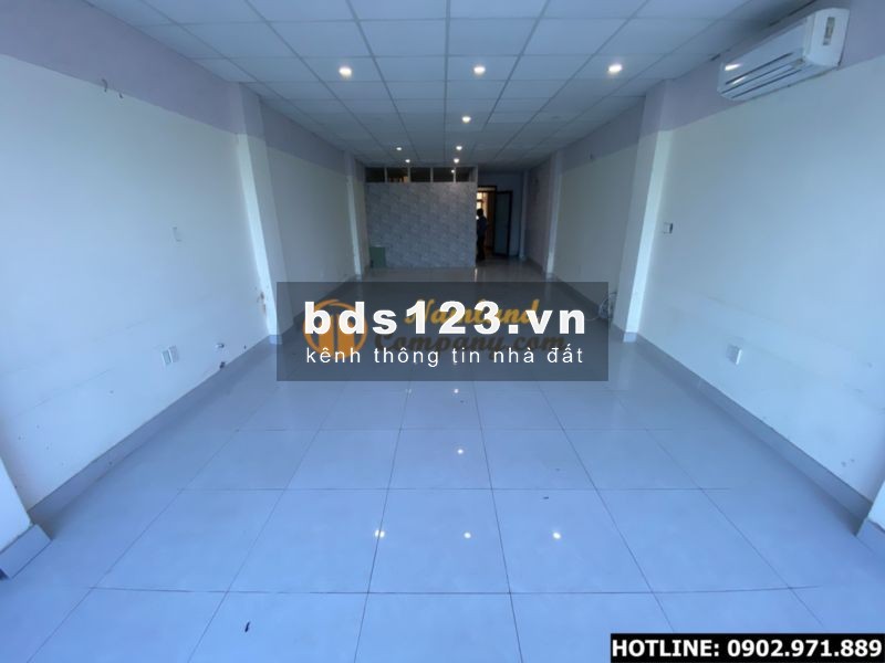 Nhà - Văn Phòng Trần Não 5x20m Hầm 4 Lầu Trống Suốt Thang Máy, Cầu Thang Cuối Nhà