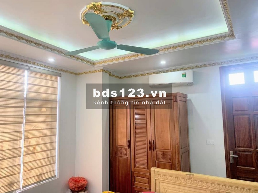 Bán gấp nhà Phố Yên Hòa 65m ô tô gần nhà Giá 4 tỷ. LH 0975626023
