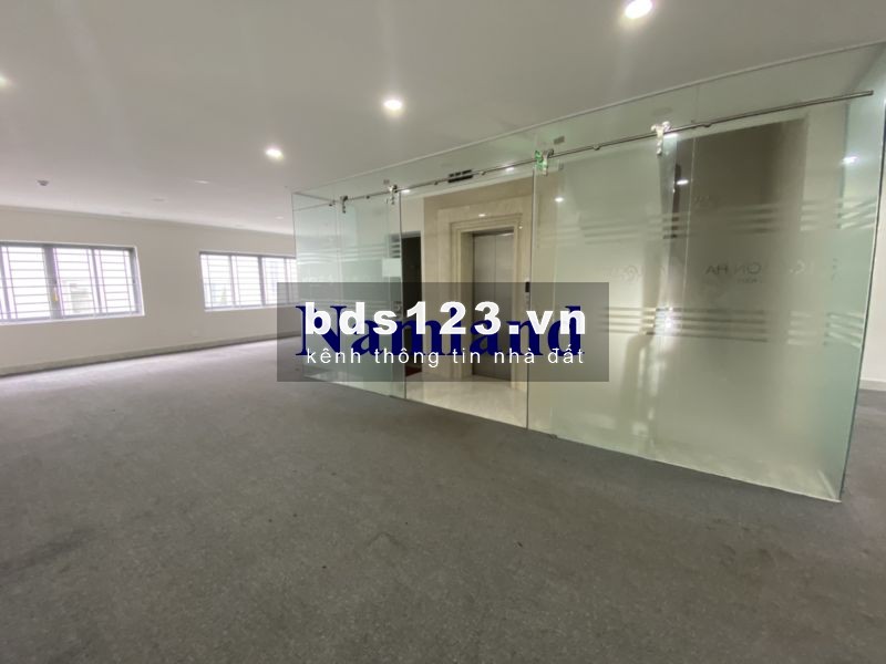 Cho Thuê Biệt Thự Văn Phòng TRẦN NÃO 539m2 Hầm 4 Sàn Thang Máy