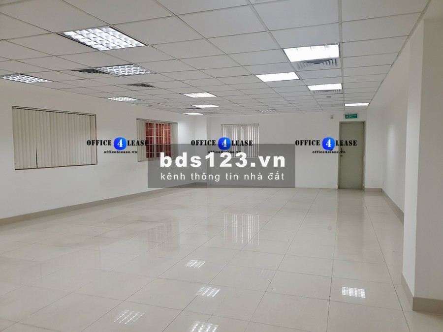 Văn phòng cho thuê Quận 1, đường Hai Bà Trưng, 79m2 tầng trệt, 30,3 triệu/tháng.