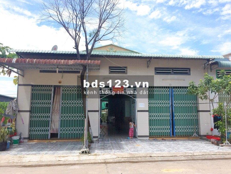 Thanh lý đất nền mặt tiền đại học Quốc tế Việt Đức Bình Dương sổ hồng, thổ cư 100%