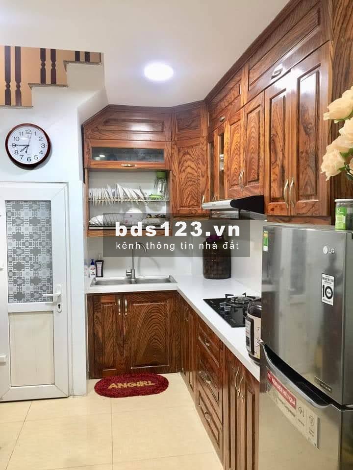 Bán gấp nhà Phố Yên Hòa 65m ô tô gần nhà Giá 4 tỷ. LH 0975626023