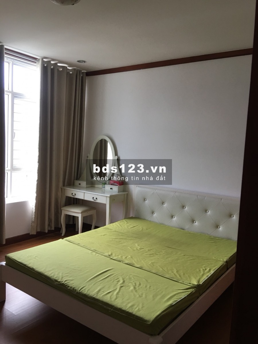 Cho thuê căn hộ Giai Việt 115m2, đầy đủ nt, view hồ bơi, Tạ Quang Bửu, P5, Q8