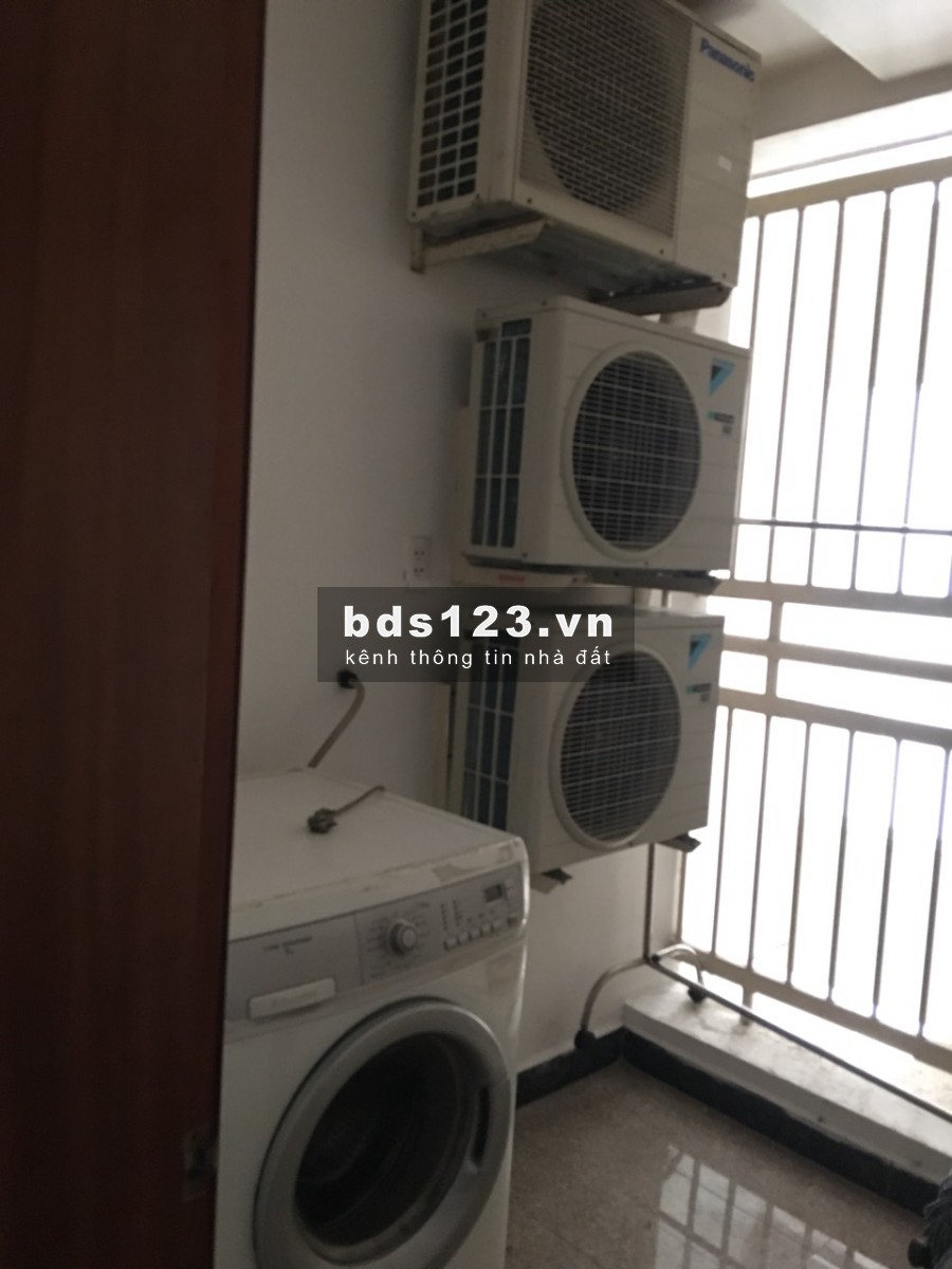 Cho thuê căn hộ Giai Việt 115m2, đầy đủ nt, view hồ bơi, Tạ Quang Bửu, P5, Q8