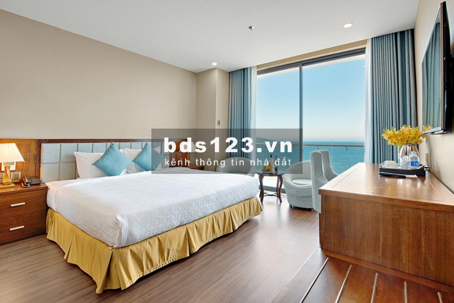 Chính chủ CC 6th Element cần cho thuê nhanh căn hộ 2PN, full nội thất cao cấp, giá 8tr/th. LH(0944428855)