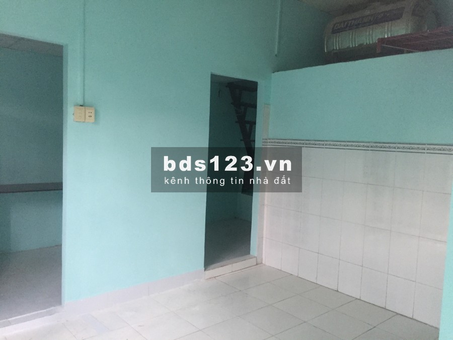 Nhà nguyên căn Phạm Hùng, Bình Hưng. giáp Q 8, giá 5,2 triệu, DT: 53 m2, điện nước chính