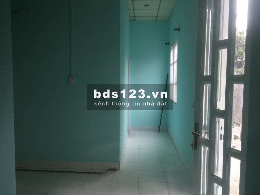 Nhà nguyên căn Phạm Hùng, Bình Hưng. giáp Q 8, giá 5,2 triệu, DT: 53 m2, điện nước chính