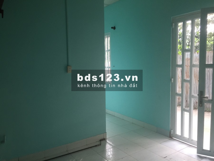 Nhà nguyên căn Phạm Hùng, Bình Hưng. giáp Q 8, giá 5,2 triệu, DT: 53 m2, điện nước chính