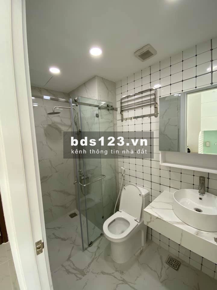 Căn hộ chung cư nhỏ Quận 2, nội thất cơ bản, nhà mới - thương lượng giá tốt nhất trong mùa dịch
